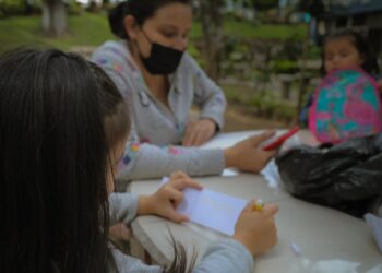 Con el Acogimiento Familiar Temporal se vela por el bienestar de niños y niñas. /Foto: SBS