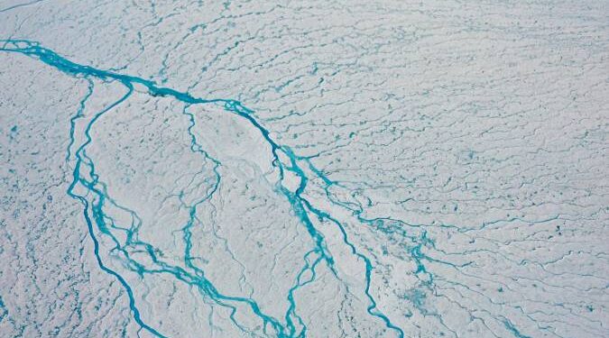 Hielo de Groenlandia alcanza la temperatura más cálida en mil años