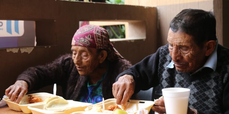 Programa de comedores sociales y adulto mayor ha logrado cubrir gran parte del territorio nacional. /Foto: Mides