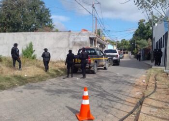 Ejecutan allanamientos para detener a sindicado de amenazar a elementos de PNC