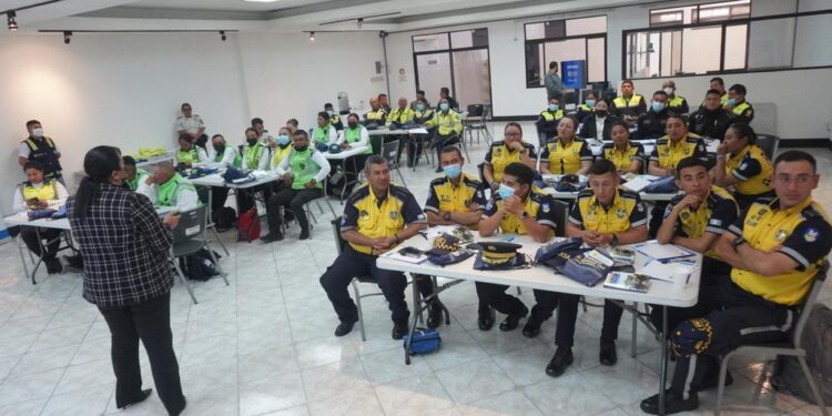 Refuerzan seguridad vial en San Raymundo, Santa Catarina Pinula y Palencia