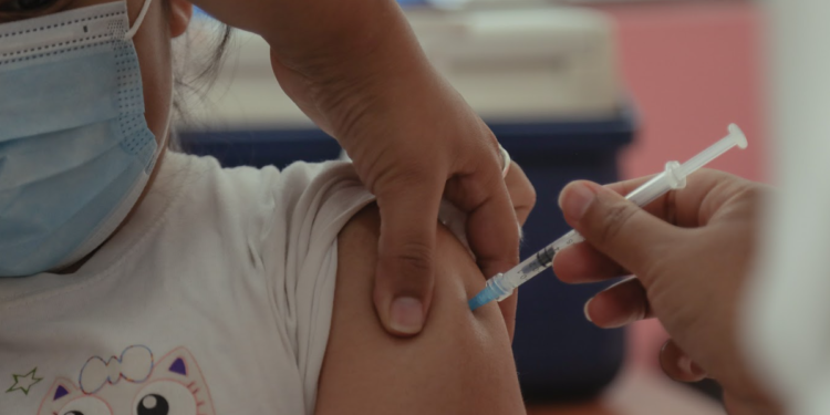 Más de 7 millones tienen esquema completo de vacunación contra COVID-19