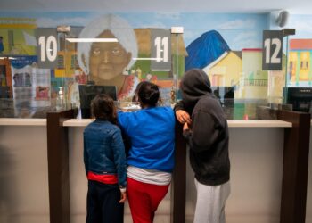 Asisten a 50 unidades familiares retornadas