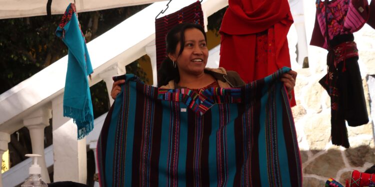 Finaliza con éxito Feria de Activación Económica de la Mujer