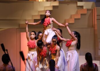 Buscan reconocer trayectoria de artistas del teatro