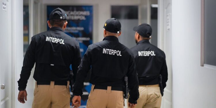 Oficina de Interpol inicia labores en el Aeropuerto Internacional La Aurora