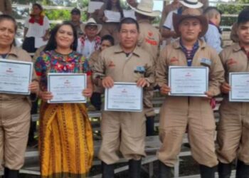 Agricultores marquenses fortalecen capacidades en el extranjero