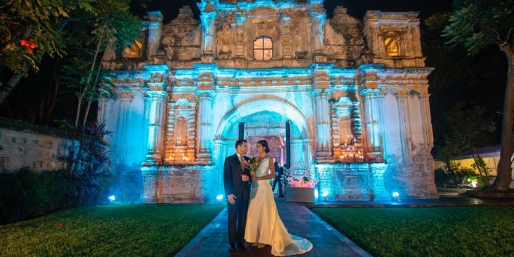 Las dos cabezas de San Valentín veneradas en España