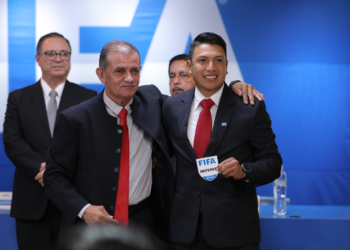 Árbitro guatemalteco pitará en el Premundial Sub-17