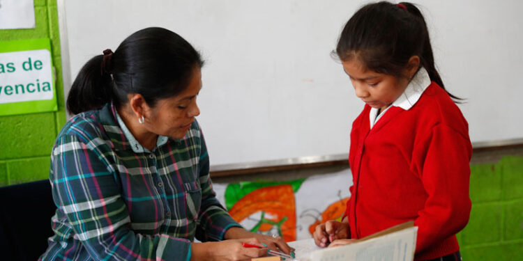 Ciclo escolar en sector público comenzará el lunes 19 de febrero. / Foto: DCA.