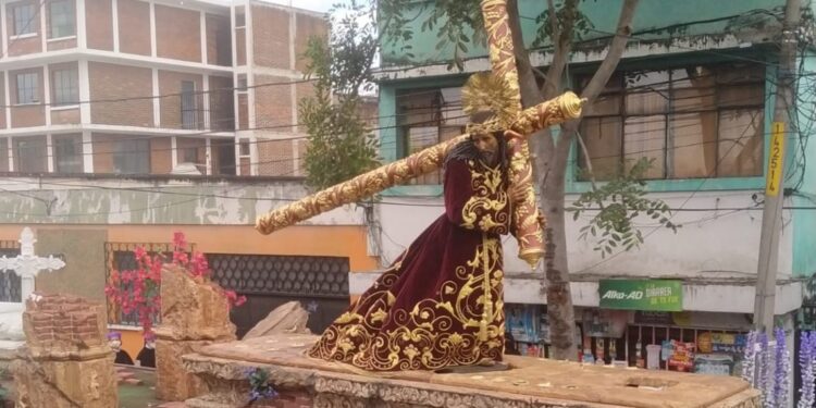 Nazareno de los Milagros engalana celebración