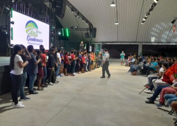 PNC capacita en prevención de delitos cibernéticos