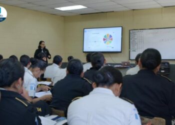 Agentes que laboran en oficinas de atención a la víctima se capacitan