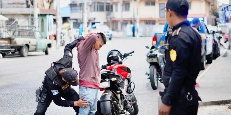 Continúan operativos de seguridad en todo el país