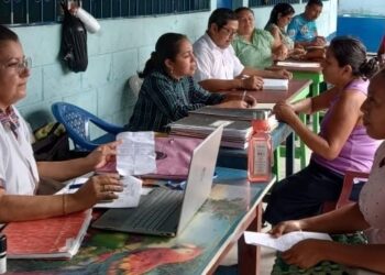 Continúa inscripción de estudiantes en establecimientos públicos