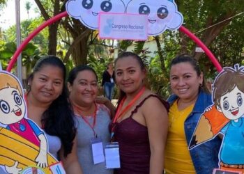Maestros de nororiente intercambian experiencias en congreso nacional
