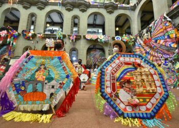 Técnica de barriletes gigantes y parque Tak’alik Ab’aj buscan reconocimiento de Unesco
