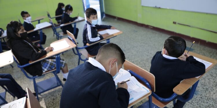 Ampliación de establecimientos rurales fortalecerá la educación en San Sebastián Huehuetenango