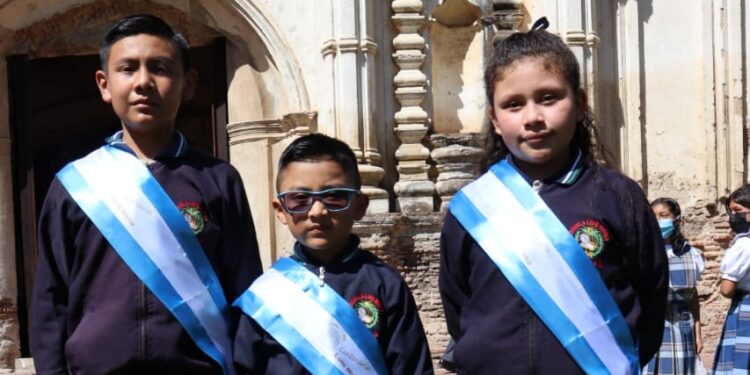 Comienza ciclo escolar en Sacatepéquez