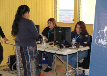 Migración lleva jornada móvil de pasaportes a San Pedro Sacatepéquez