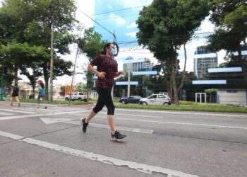 Impulsan el atletismo a través de sesiones de entrenamiento