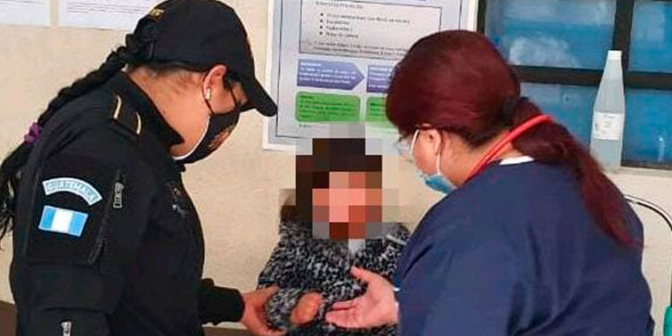 Distintas instituciones apoyan en la localización de menores. /Foto: DCA Archivo