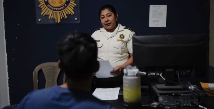 Supervisan labor de oficinas de atención a la víctima