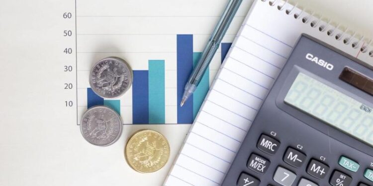 Dan seguimiento a política fiscal para período multianual de cinco años