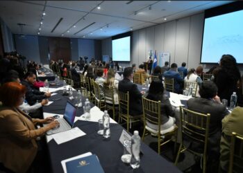 Lanzan plataforma de seguimiento a servicios que presta el Ejecutivo