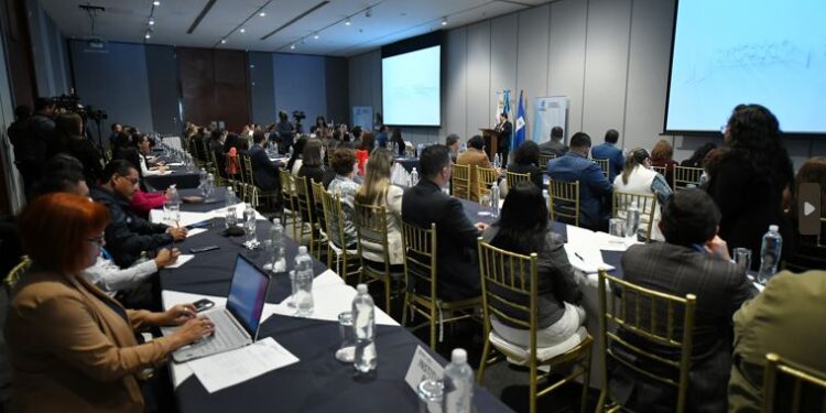 Lanzan plataforma de seguimiento a servicios que presta el Ejecutivo