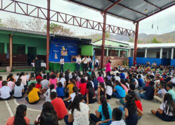 Realizan actividades de prevención en centros educativos