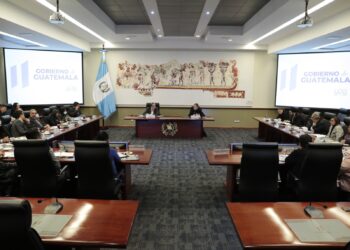 Avanza política para erradicación de violencia contra la mujer