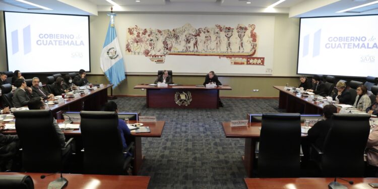 Avanza política para erradicación de violencia contra la mujer