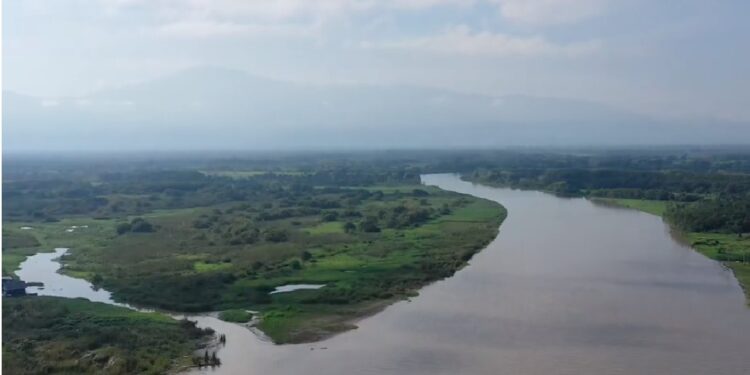 Fortalecen estrategias para el saneamiento del Motagua. /Foto: Marn