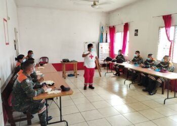 Soldados se capacitan en primeros auxilios
