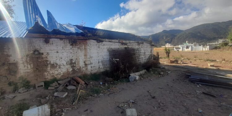 Conred brinda asistencia a familias afectadas por fuertes vientos