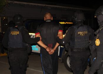 Detienen a mexicano con orden de extradición