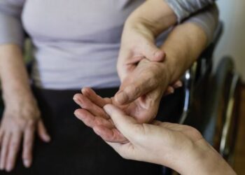 Dispositivo biohíbrido podría devolver la función a miembros paralizados