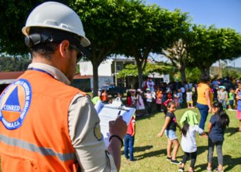 Al menos 3 mil personas participaron en Simulacro Volcán Santiaguito