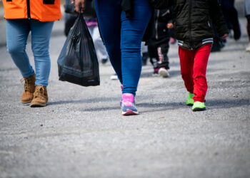 Dialogan sobre procesos de atención y protección de migrantes