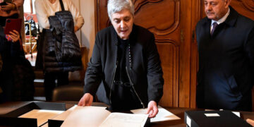 Restauran 342 cartas escritas por el genio Miguel Ángel