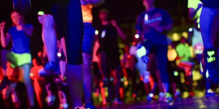 El MCD brindará clase de zumba neón el 8 de marzo