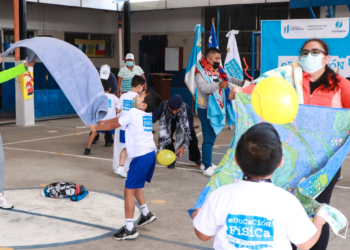 Digef continúa llevando la matrogimnasia a diversas escuelas