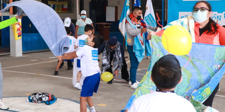 Digef continúa llevando la matrogimnasia a diversas escuelas