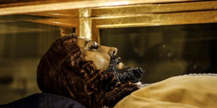 El yacente de Santo Domingo “fue hecho con tanto amor”