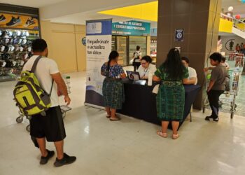 El TSE realzará jornadas de empadronamiento en centros comerciales del país.