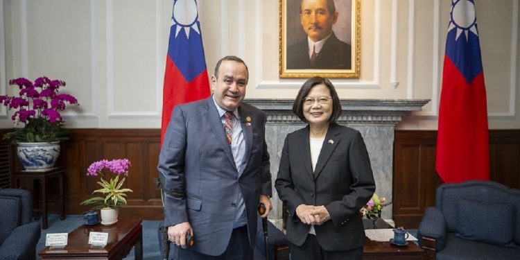 Excelentísima señora doctora Tsai Ing-Wen presidenta de la República de China (Taiwán)