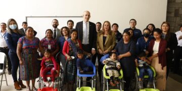 Entregan 270 sillas de ruedas para niños en situación de vulnerabilidad