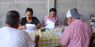 Transportistas de productos agropecuarios obtienen sus licencias