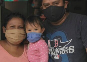 Familias guatemaltecas.